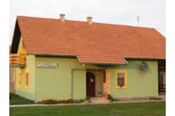 Serbien Privát Apatin, Exterieur